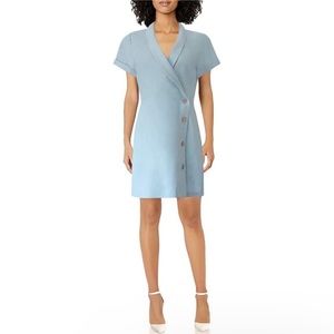 NWOT BCBGeneration Linen Blend Chambray Twill Button Wrap Dress. Size 8